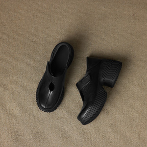 Chaussures élégantes à bout carré, simples, de couleur unie, rétro, décontractées, à talon moyen épais, à la mode, antidérapantes et imperméables, fabriquées à la main - Product Image 1