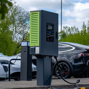 Station de recharge pour véhicules électriques commerciaux, montée au sol, chargeur rapide pour véhicules électriques - Product Image 1