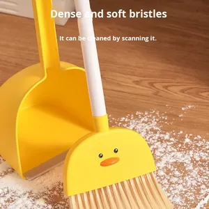 Jouets de jeu de simulation pour enfants petit canard jaune <span class=keywords><strong>balai</strong></span> pelle à poussière Mini <span class=keywords><strong>aspirateur</strong></span> vadrouille <span class=keywords><strong>jouet</strong></span> éducatif ensemble combiné en plastique - Product Image 5