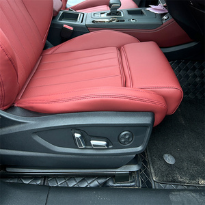 Coussin et housse de siège de voiture de sport en cuir de luxe sur mesure pour Audi A4/A6/A3/Q5 toutes saisons - Product Image 2