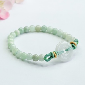 <span class=keywords><strong>Bracciale</strong></span> all'ingrosso in <span class=keywords><strong>giada</strong></span> <span class=keywords><strong>verde</strong></span> naturale, gioielli alla moda, <span class=keywords><strong>bracciale</strong></span> in giadeite birmana, <span class=keywords><strong>bracciale</strong></span> rotondo a ciambella in <span class=keywords><strong>giada</strong></span> del Myanmar - Product Image 3