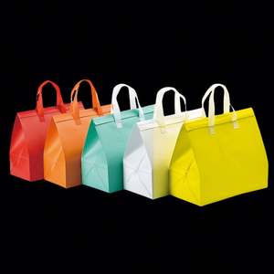 Sac à lunch isotherme personnalisable et recyclable en non-tissé avec film PP aluminium, imprimé à froid, pour café frais, thé au lait et lettres - Product Image 3