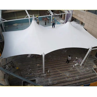 Auvent en membrane tendue PVDF, abri solaire extérieur, abri paysager, toit en toile à structure en acier isolant thermiquement de forme spéciale pour parc