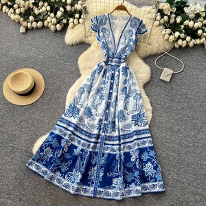 Robe d'été de qualité supérieure, style luxe léger bleu et blanc, col en V, sans manches, imprimé porcelaine - Product Image 5