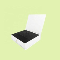 Boîte cadeau en carton noir de luxe, recyclable, imperméable, avec lamination mate, fermeture magnétique, design portable et gaufrage