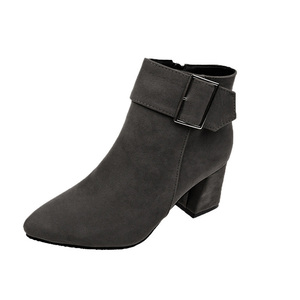 <span class=keywords><strong>Botas</strong></span> de Ante con Tacón Alto y Grueso, Hebilla en el Tobillo y Punta Puntiaguda para Mujer, Otoño/Invierno - Product Image 2