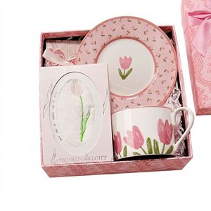 Juego de Regalo de Taza y Plato de Porcelana con Diseño Floral Rosa Romántico, Exquisito Regalo de Cumpleaños para Novia, Caja de Recuerdo para el Día de la Madre - Product Image 4