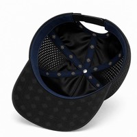 Casquette Trucker Unisexe Noire Performance avec Découpe Laser, Ventilation, Snapback, Visière Courbe, Respirante, Six Panneaux, Vente en Gros