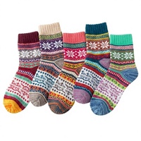 Kaos Kaki Hangat Motif Geometris Jacquard Retro Salju Musim Gugur Musim Dingin