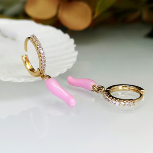 Orecchini Pendenti Vintage con Dettagli Decorativi, Accessori di Moda per Donne, Vendita all'Ingrosso - Product Image 3