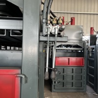 Presse à papier verticale manuelle hydraulique pour recyclage et compactage de déchets