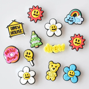 XX venta al por mayor de PVC de dibujos animados personalizados Top Sale Drew House Shoe Charms accesorios de zapatos <span class=keywords><strong>Justin</strong></span> Bieber decoración de zapatos para Clog Charm - Product Image 1