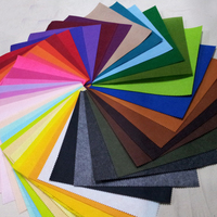 Vente en gros 50 couleurs feutre non tissé aiguille feutre tissu polyester feutre rouleau artisanat feutre