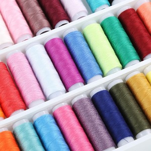 100% fil <span class=keywords><strong>de</strong></span> Polyester fil à coudre rouleau Machine broderie à la main r chaque bobine Durable pour Kit <span class=keywords><strong>de</strong></span> <span class=keywords><strong>couture</strong></span> à domicile - Product Image 1