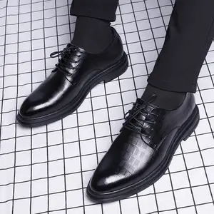 Zapatos formales de negocios para hombres de moda clásica Oxfords de cuero de vaca genuino con aumento de altura y características ligeras