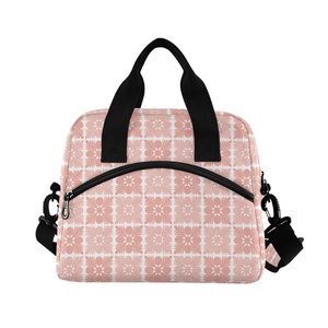 Sac isotherme réutilisable en polyester matelassé rose Ulu avec motif de fleurs de Puakenikeni personnalisé, 15 L, pour pique-nique et voyage - Product Image 2