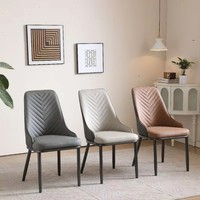 Chaise de salle à manger scandinave en forme de V avec siège en cuir et dossier en métal pour la maison, le bureau ou la restauration