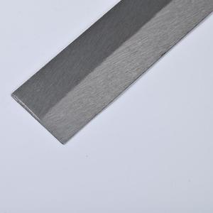 Truelle de maçonnerie industrielle ergonomique en acier au carbone avec manche en bois, lame de 7 pouces et pointe pour la construction DIY - Product Image 5