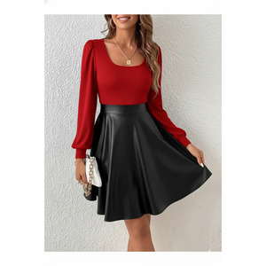 Vestido de cuero rojo con falda, mangas largas y escote cuadrado para mujer, ideal para fiestas de cóctel. - Product Image 3
