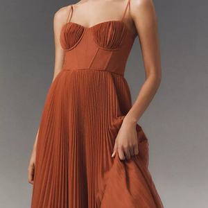 เดรสเชิ้ตผ้าบางลายทางแบบใหม่สำหรับผู้หญิง เดรสทรงพลีทแบบผูกคอโชว์หลังเซ็กซี่สำหรับงานกลางคืน - Product Image 4