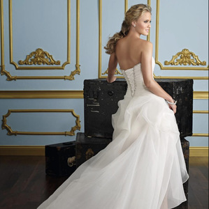 Abito <span class=keywords><strong>da</strong></span> <span class=keywords><strong>Sposa</strong></span> Senza Spalline 2024 Corto Davanti Lungo Dietro Elegante Vestito <span class=keywords><strong>da</strong></span> <span class=keywords><strong>Sposa</strong></span> Taglie Forti Bianco in Tulle <span class=keywords><strong>da</strong></span> Spiaggia con Spalle Scoperte - Product Image 2