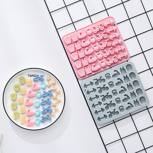 Moldes de Silicona Antiadherentes para Repostería, Aptos para Alimentos, Reutilizables, Lindos Moldes Magnéticos de Silicona para Chocolate, Dulces y Hielo - Product Image 4