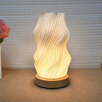 Lampe de bureau en forme de vase à fleurs LED imprimée en 3D avec lumière chaude à intensité variable, alimentée par USB, design moderne et luxueux pour lampe de chevet de chambre à coucher