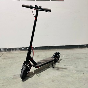 Trottinette électrique 8,5 pouces en alliage d'aluminium pliable, capacité de charge de 200 kg, vitesse maximale de 18 km/h, autonomie de 25 à 35 km, noir QS-44 - Product Image 3