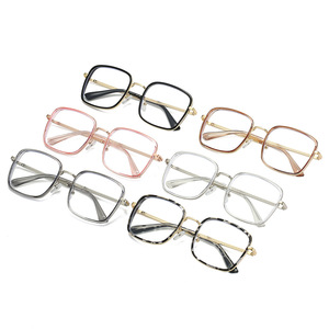 <span class=keywords><strong>2025</strong></span> thời trang TR90 kính quang học vuông trang trí kính Chắp Vá Màu <span class=keywords><strong>Google</strong></span> Khung in chống ánh sáng màu xanh kính - Product Image 3