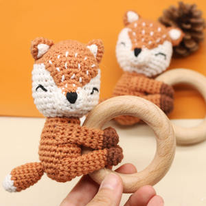 Hochet pour bébé en bois fait à la main, sûr et naturel, avec des animaux mignons, cerf, <span class=keywords><strong>renard</strong></span>, jouets <span class=keywords><strong>de</strong></span> <span class=keywords><strong>dentition</strong></span> en bois, <span class=keywords><strong>anneau</strong></span> <span class=keywords><strong>de</strong></span> <span class=keywords><strong>dentition</strong></span> au crochet - Product Image 2