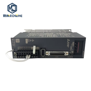 Unité d'amplification servo AC compacte MR-JE-40A pour la commande de mouvement des robots industriels, des bras robotisés et des machines CNC - Product Image 1