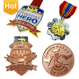 पदक कस्टम और रिबन के साथ ट्राफियां खेल चाबियाँ सोने खेल चमत्कारी सायक्लिंग पिछलग्गू धातु फुटबॉल फुटबॉल 3d पदक