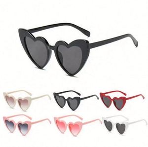 Lunettes anti-lumière bleue avec charnières à ressort pour femmes et hommes, filtre anti-reflet, forme cœur, légères - Product Image 1