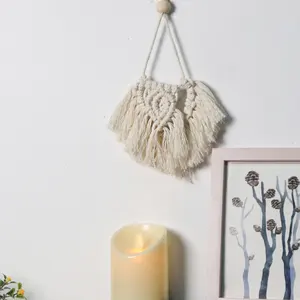 Mini tapiz de macramé, decoración de pared hecha a mano, estilo bohomain, cuerda de algodón tejida, tapiz pequeño de 20*25 cm