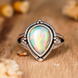 Anello in Argento con Turchese a Goccia, Montatura a Castone, Gioiello Unisex per Uso Quotidiano, T0969 - Product Image 2