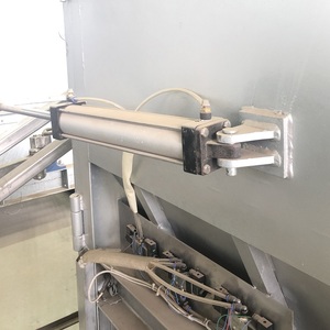 Equipo Integrado de Contención para Línea de Sacrificio, Caja de Sacrificio Neumática con Solapa, Motor Central y Rodamiento para Sacrificio Ritual de Ganado - Product Image 4