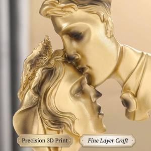 Sculpture de couple romantique en métal imprimé en 3D, statue abstraite de baisque de l'amour, cadeau de mariage moderne, décoration d'intérieur, art personnalisé OEM - Product Image 2