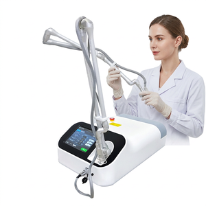 Équipement de beauté au laser fractionné CO2 pour le rajeunissement de la peau, le resserrement vaginal et le traitement cutané, machine à laser fractionné CO2 - Product Image 1