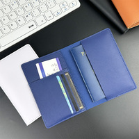 Porte-passeport en cuir PU, étui pour passeport avec plusieurs emplacements pour cartes, pochette pour passeport, organiseur de passeport pour les voyages et l'usage quotidien