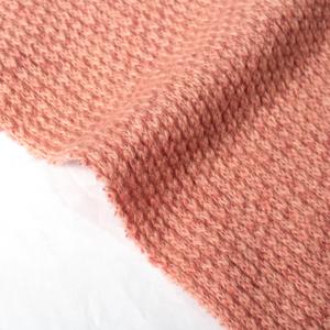 Nouveauté en stock, prix bas, haute qualité, <span class=keywords><strong>tissu</strong></span> mélangé laine et polyester rose, sensation agréable <span class=keywords><strong>au</strong></span> toucher, idéal pour les pulls et les vestes. - Product Image 1