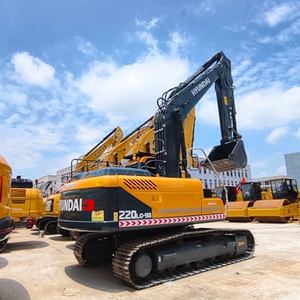 Excavatrice HYUNDAI 220LC-9S d'occasion, système hydraulique fiable avec climatisation, pièces d'origine complètes, approvisionnement mondial en pièces détachées - Product Image 3