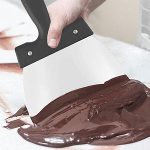 Spatule coupe-pâte en acier inoxydable Nouveau grattoir à chocolat pour la cuisson Chef Couteau Type Grattoir à crème - Product Image 1