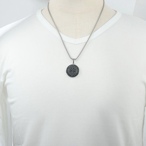 Collier Viking Guide en acier inoxydable, pendentif rond avec motif de runes pour hommes et femmes, couleur argent, chaîne de 3.0x60cm - Product Image 4