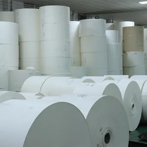 Kustom tahan air semi mengkilap kertas dilapisi gulungan jumbo bahan baku gulungan kertas pe untuk cangkir kertas