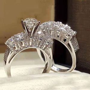 Set di 2 Anelli Impilabili Creativi con Zirconi, Anelli da Matrimonio Europei per Coppie - Product Image 1