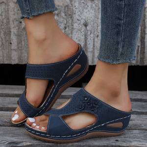 Été Nouveau Wedge Heel Hot Selling européen et américain semelle épaisse Wedge Heel Flower Shoes - Product Image 4