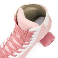Patins à roulettes double rangée pour jeunes, nouveau style transfrontalier, tendance et confortables, avec coque en PVC et roues en polyuréthane noires lumineuses