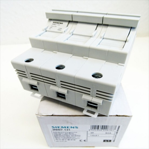 PLC 3NW7 131 3 <span class=keywords><strong>Pol</strong></span>. Support de fusible cylindrique 50A -non utilisé/OUVERT D'EMBALLAGE- - Product Image 1