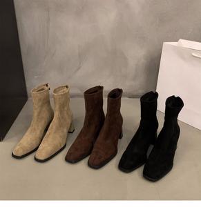 Bottines à talons épais pour femmes, bout pointu, en daim uni noir et kaki, pour le quotidien - Product Image 1