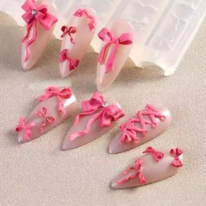Moldes de silicona 3D para uñas, 18 estilos, patrón navideño, molde para tallar, para decoración de uñas DIY, herramienta de manicura - Product Image 6
